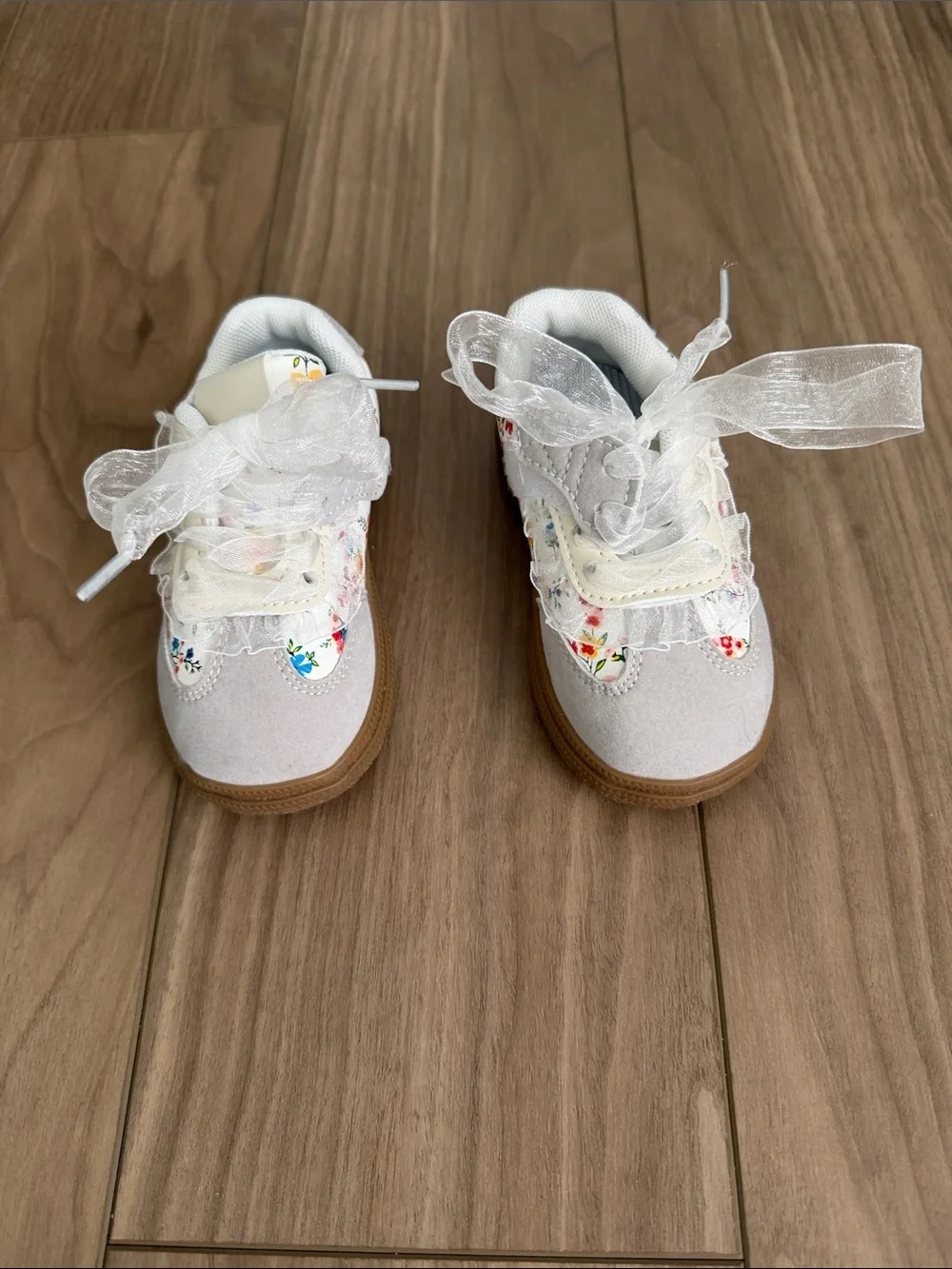 Kids Floral Accent White and Brown Sneakers